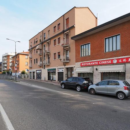Primopiano - Astesani Lägenhet Milano Exteriör bild