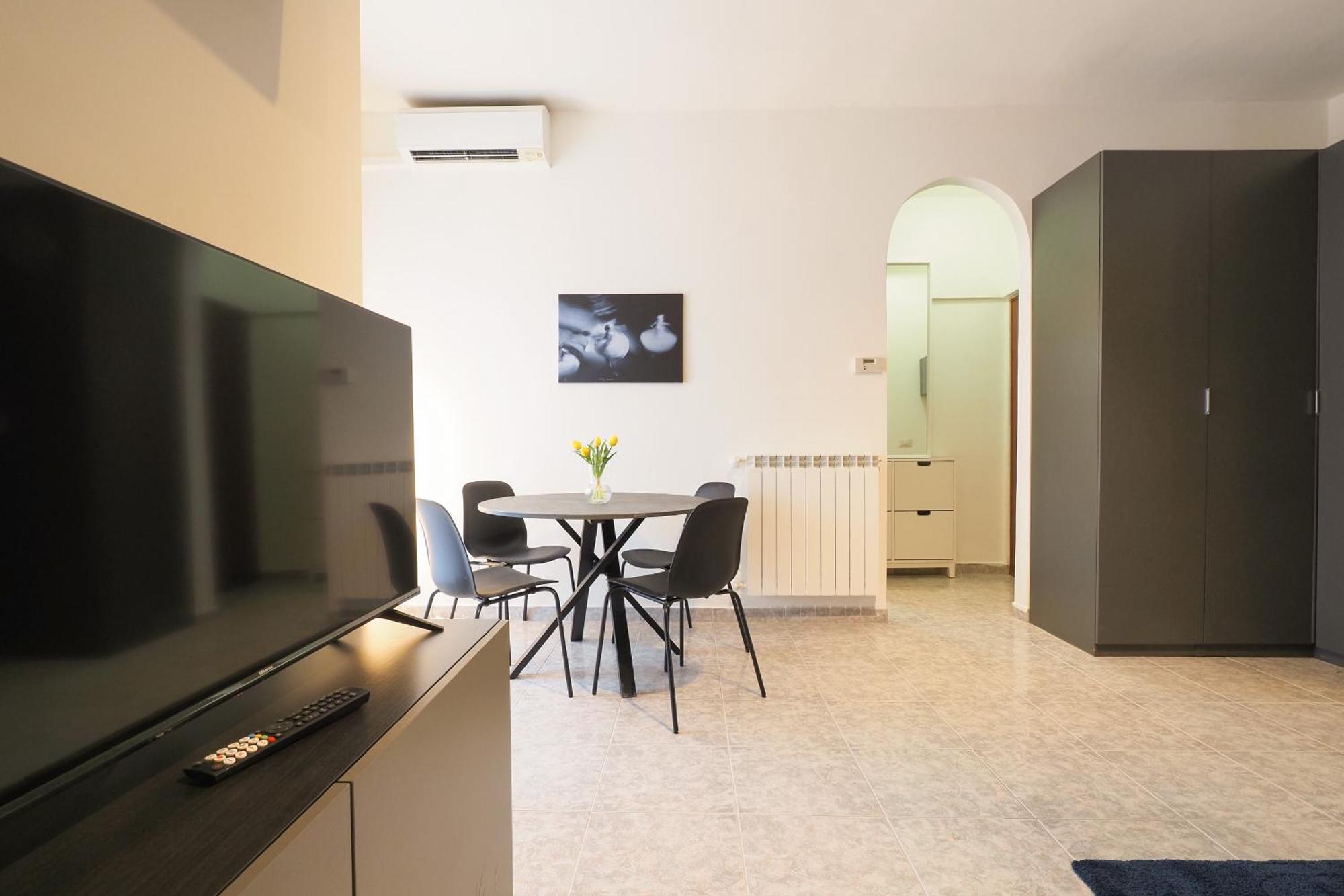 Primopiano - Astesani Lägenhet Milano Exteriör bild