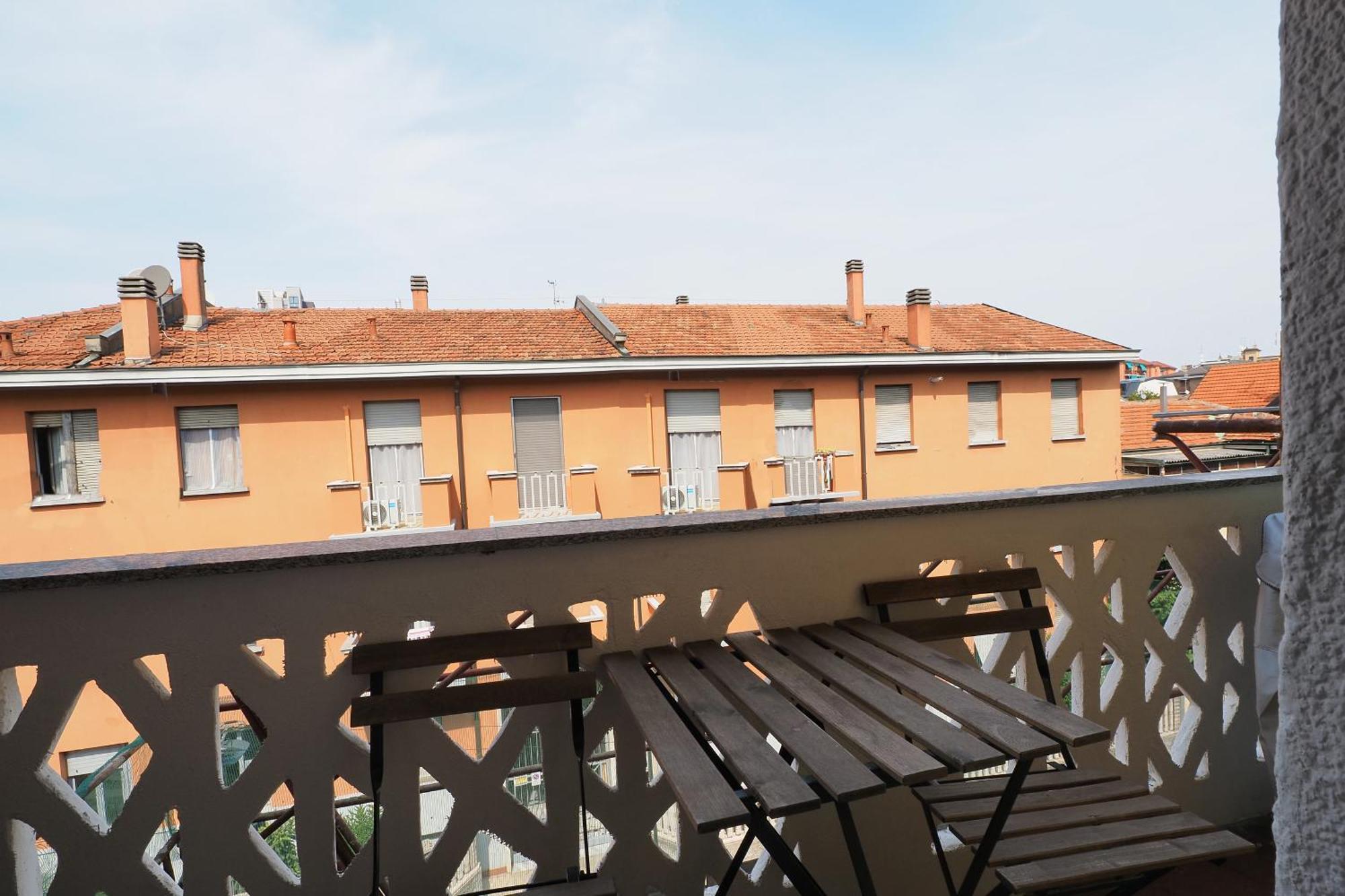 Primopiano - Astesani Lägenhet Milano Exteriör bild